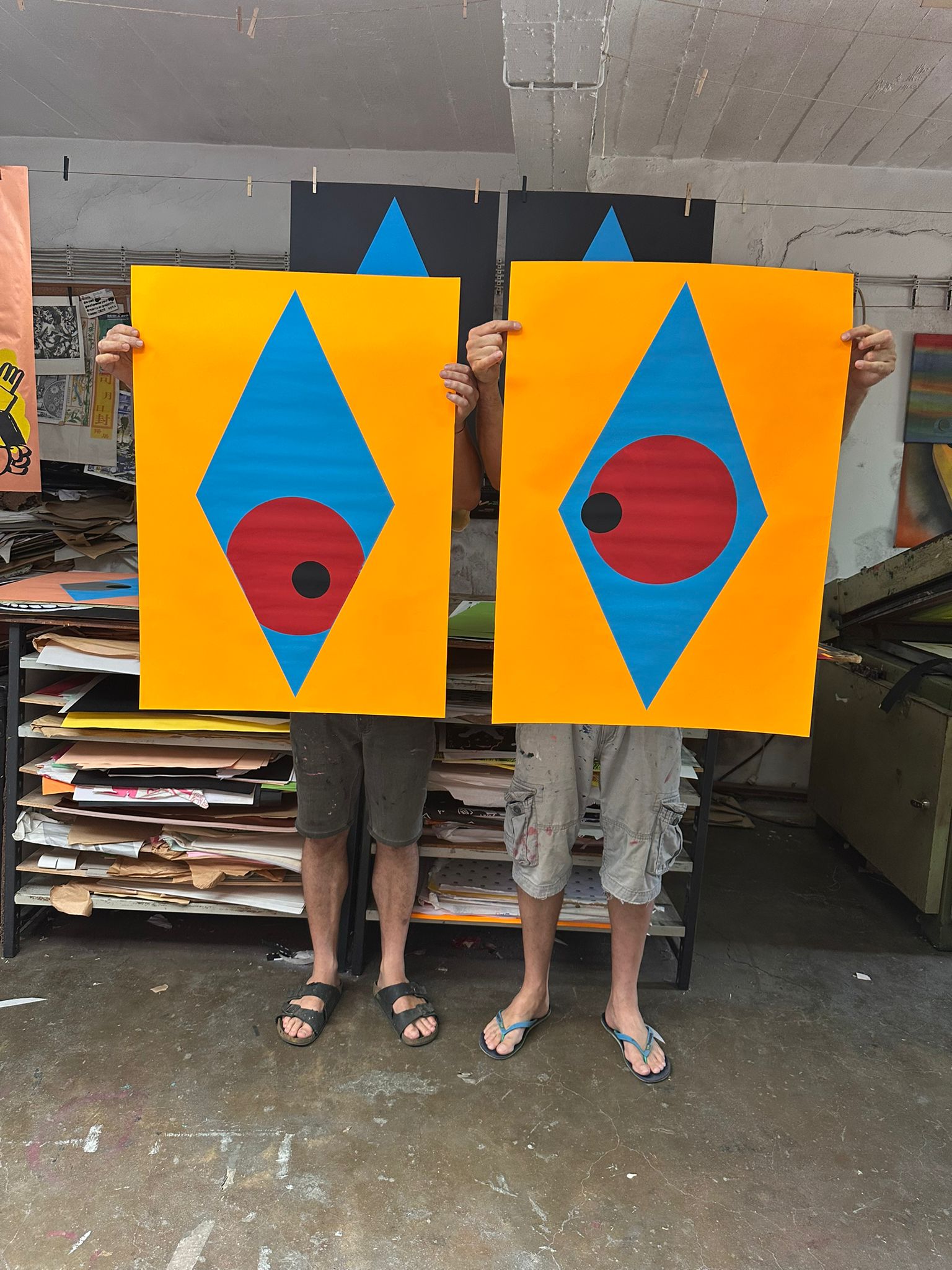 EYES - Officina Arara - FORGET ABOUT WHITE WALLS