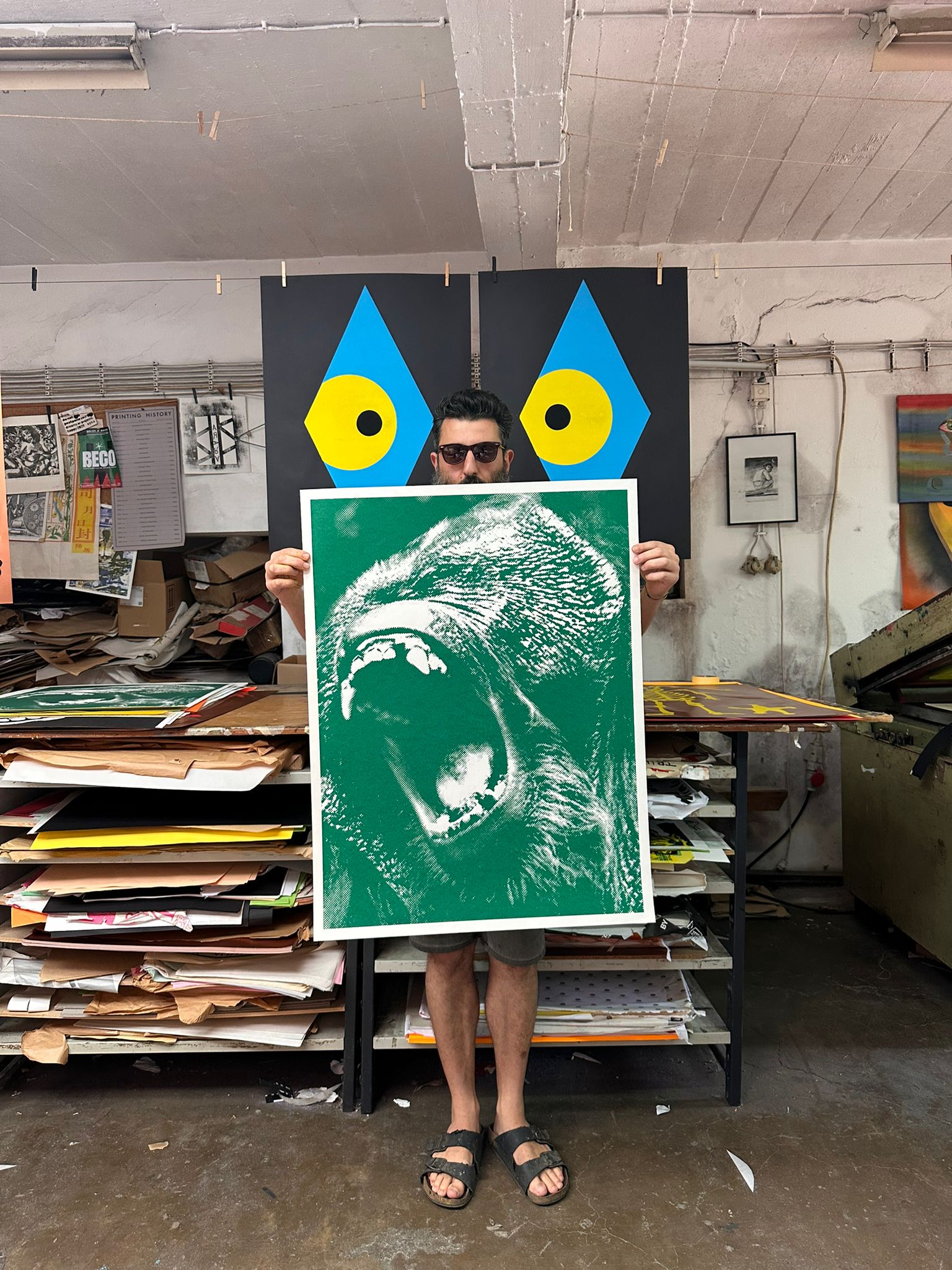 MONKEY 3 - Officina Arara - FORGET ABOUT WHITE WALLS