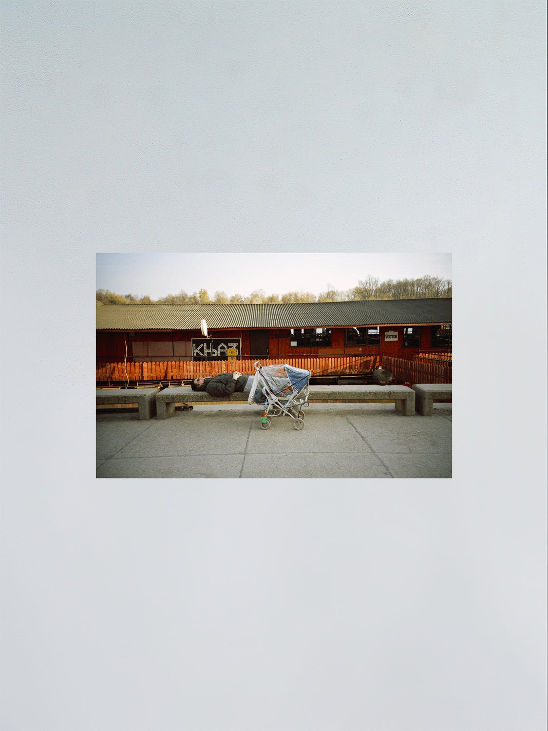 Untitled - Belgrade Raw - Forget About White Walls