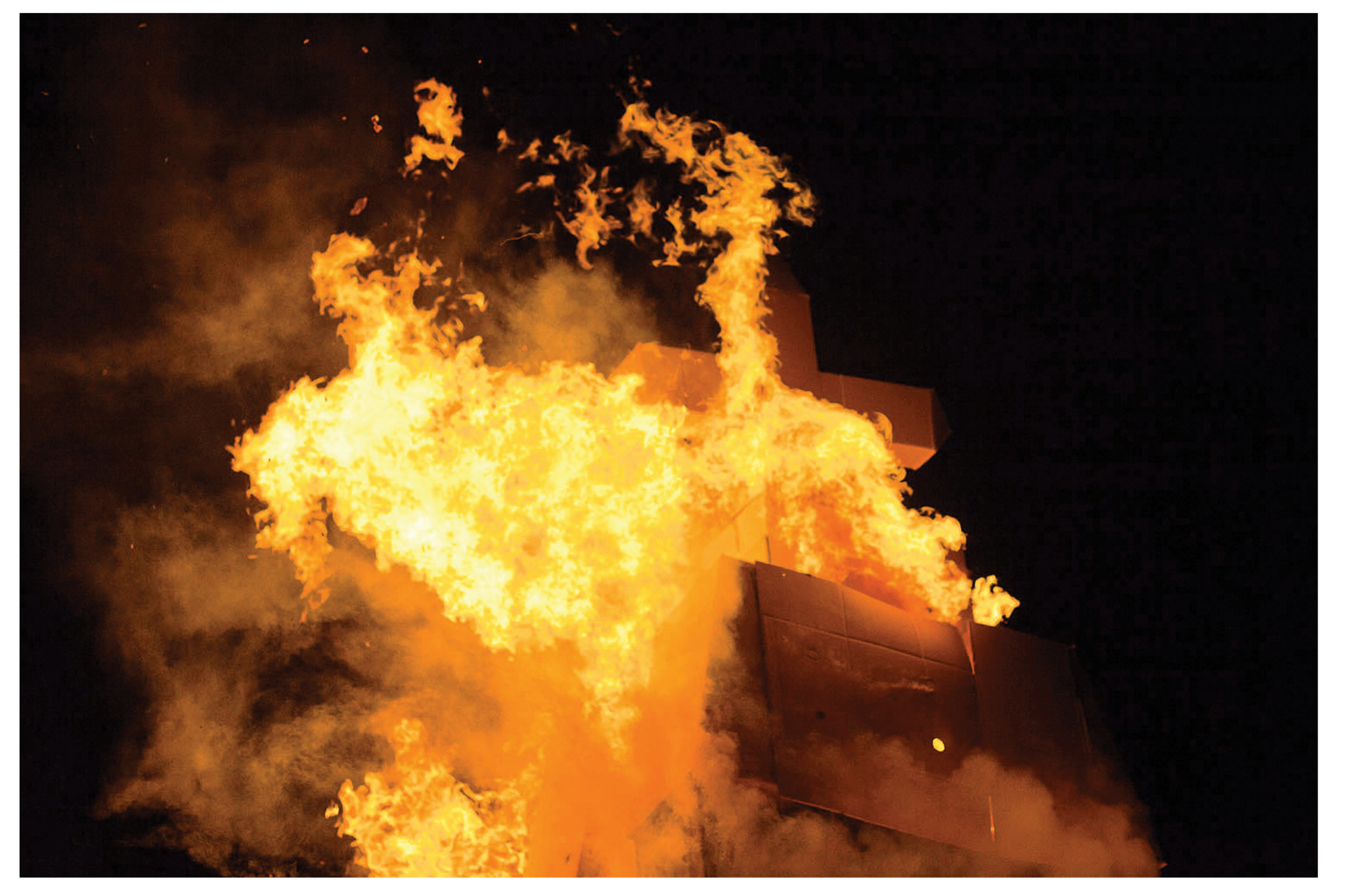 Untitled - F.A.W.W Gallery - FORGET ABOUT WHITE WALLS