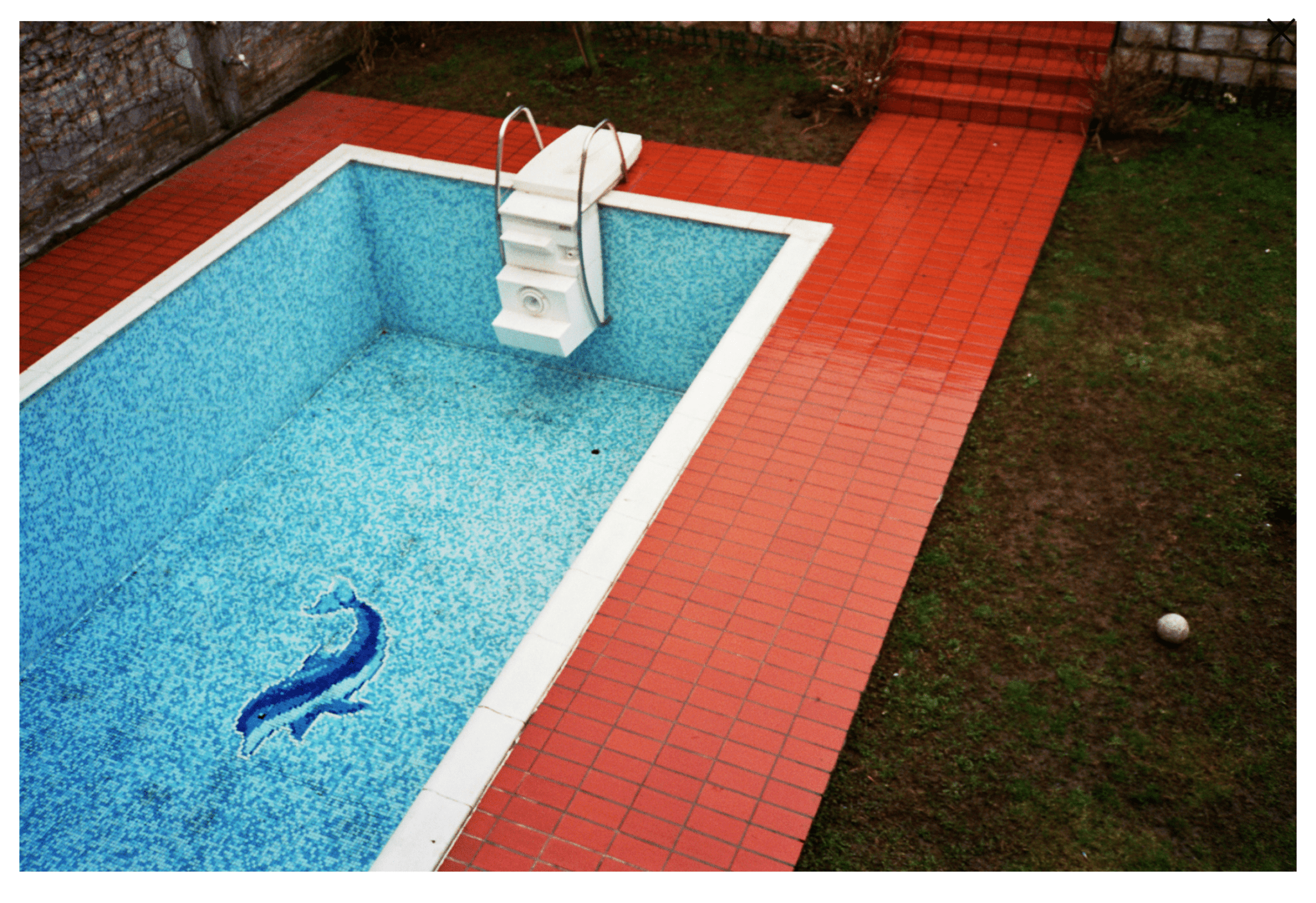 Untitled - F.A.W.W Gallery - FORGET ABOUT WHITE WALLS