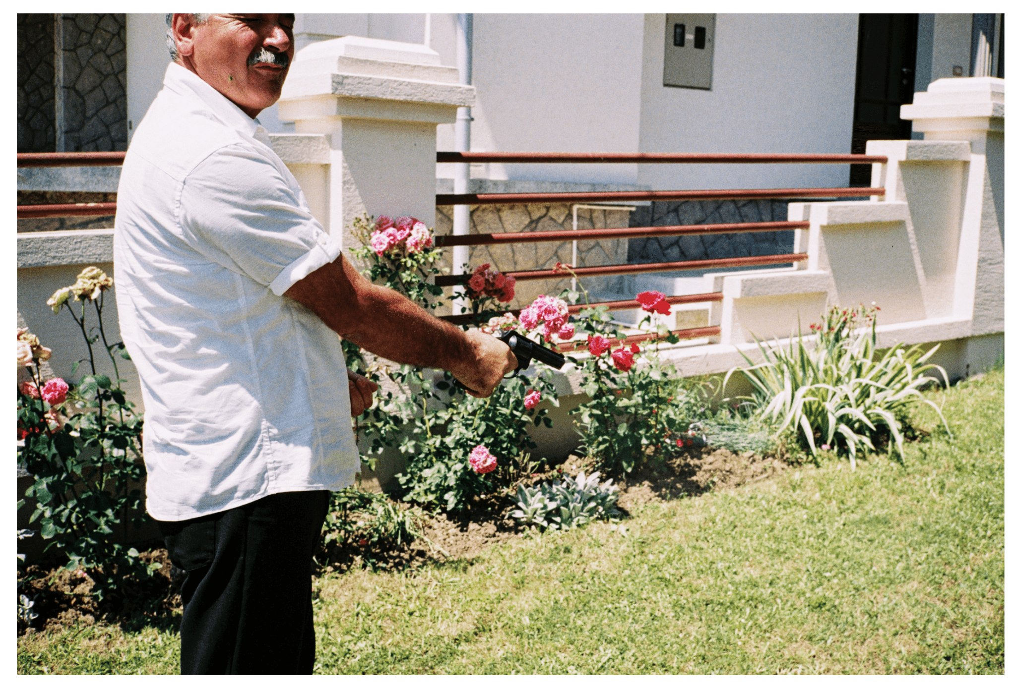 Untitled - F.A.W.W Gallery - FORGET ABOUT WHITE WALLS