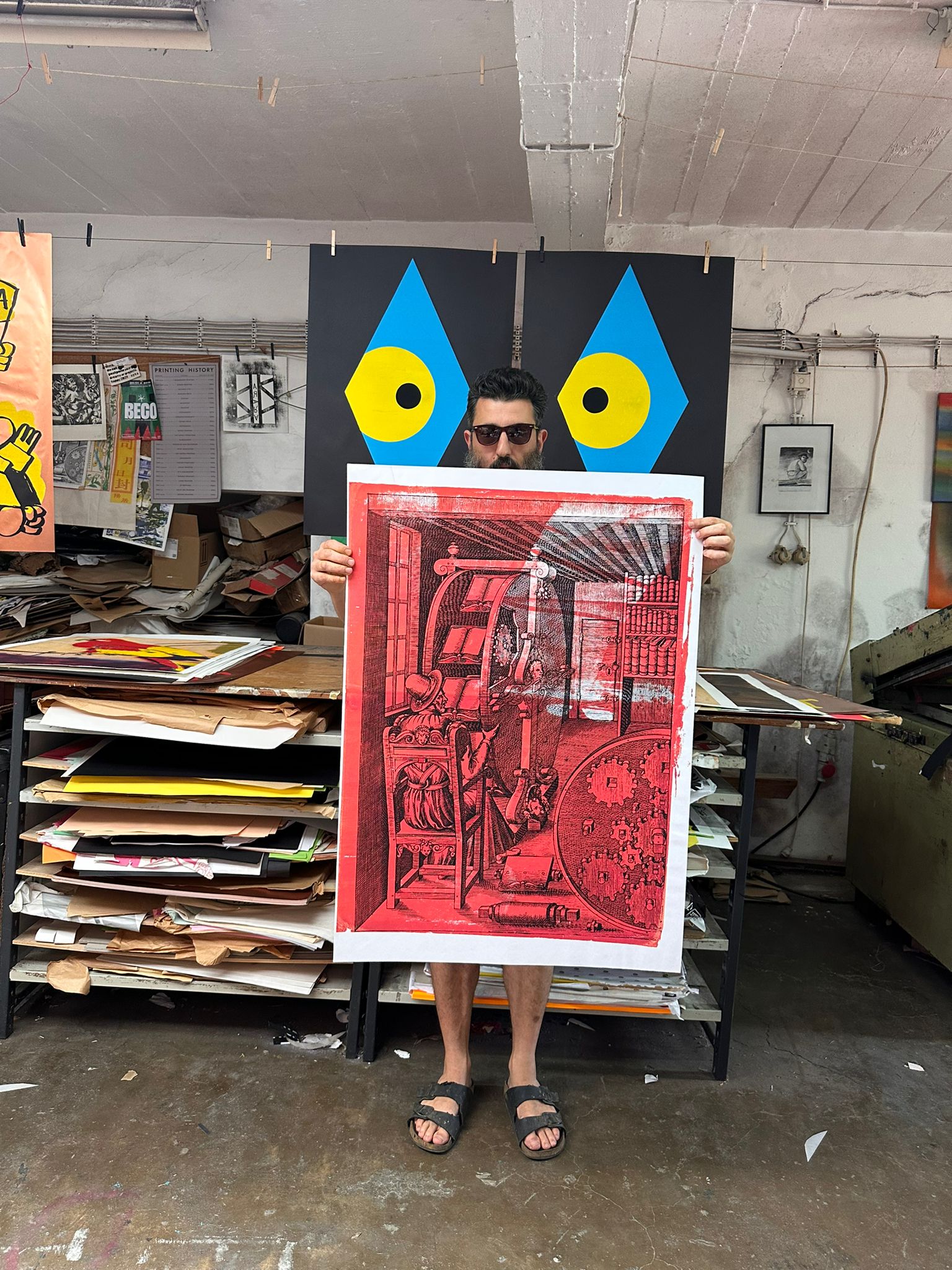 WHEEL OF BOOKS - Officina Arara - FORGET ABOUT WHITE WALLS