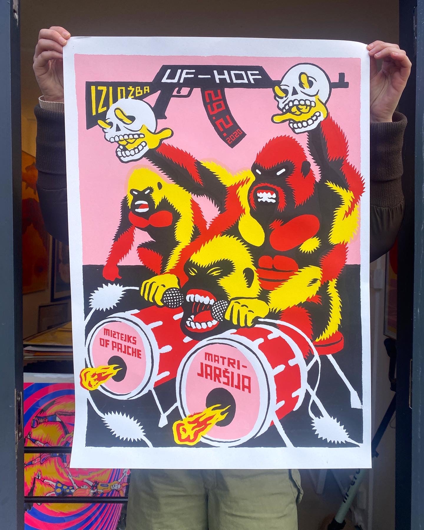 Igor Hofbauer - Gorillas - Matrijarsija - FORGET ABOUT WHITE WALLS
